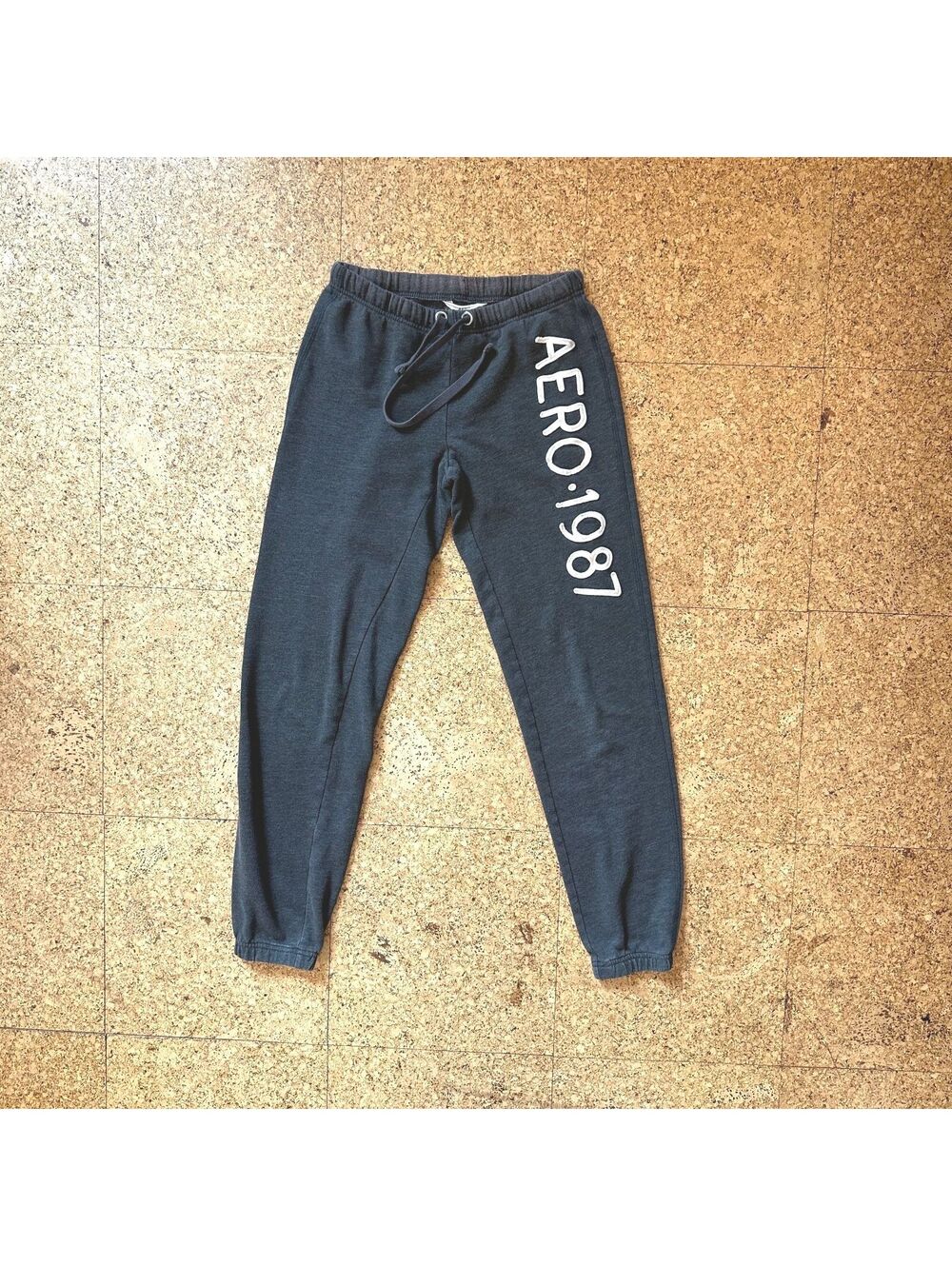 Aeropostale Gray Sweatpants Women's Size XS Aero 1987 Logo Drawstring Y2K Lounge